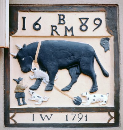 Pub-skilt fra Tyren og Hunden (tidligere Den Sorte Tyr) 1689 (malet sten) af English School